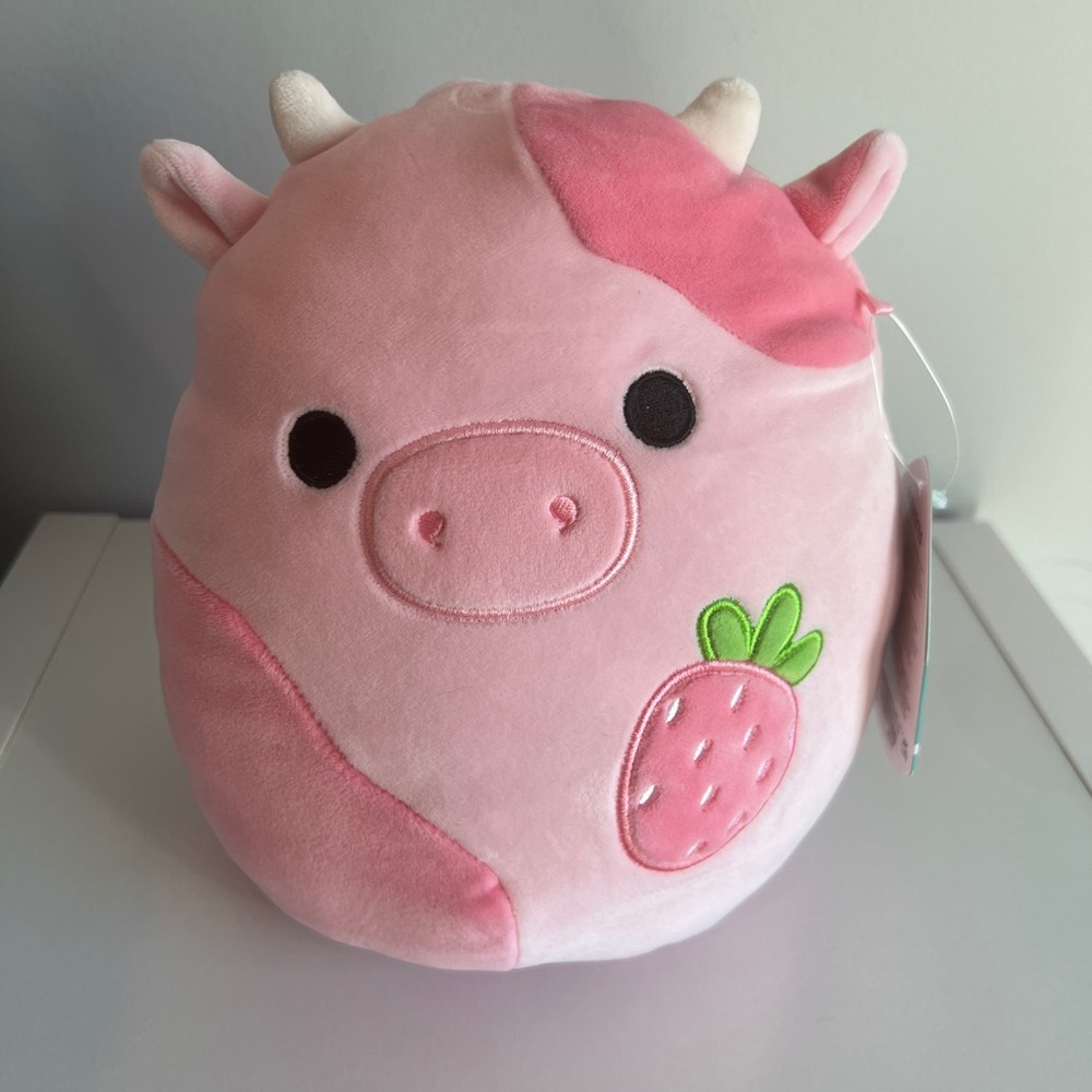 Reshma the Cow Squishmallow